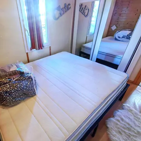 Chalet Chalet Climatise Au Calme Avec Piscine, Parking, Proche Plages Et Commerces - Fr-1-607-187 *