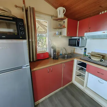 Chalet Climatise Au Calme Avec Piscine, Parking, Proche Plages Et Commerces - Fr-1-607-187 Chalet Agde